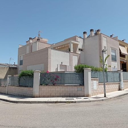 Apartamentos Turisticos Las Cinco Joyas Linares  Eksteriør billede